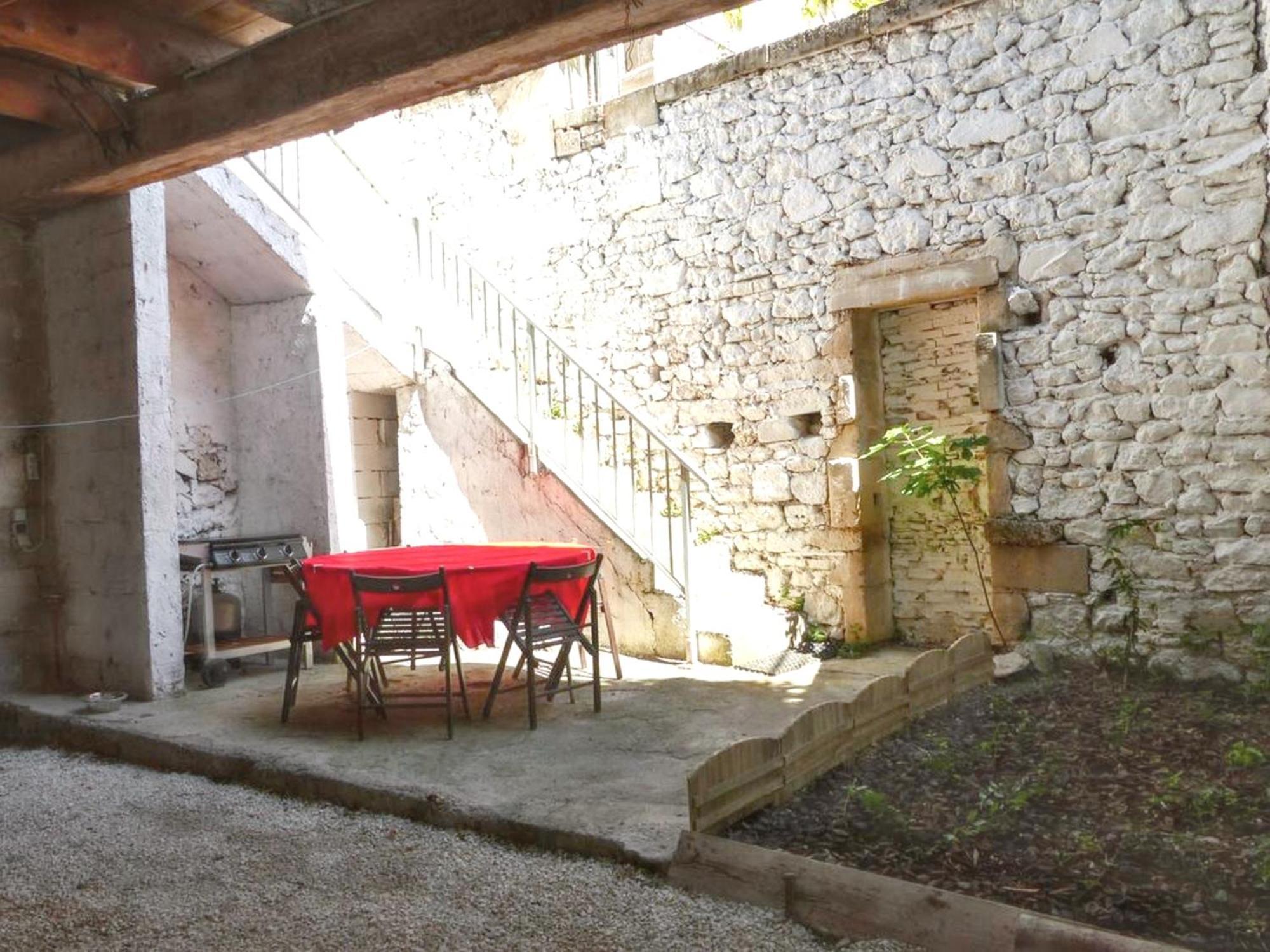 Maison Charmante Avec Terrasse Et Jardin A Noves Exterior foto