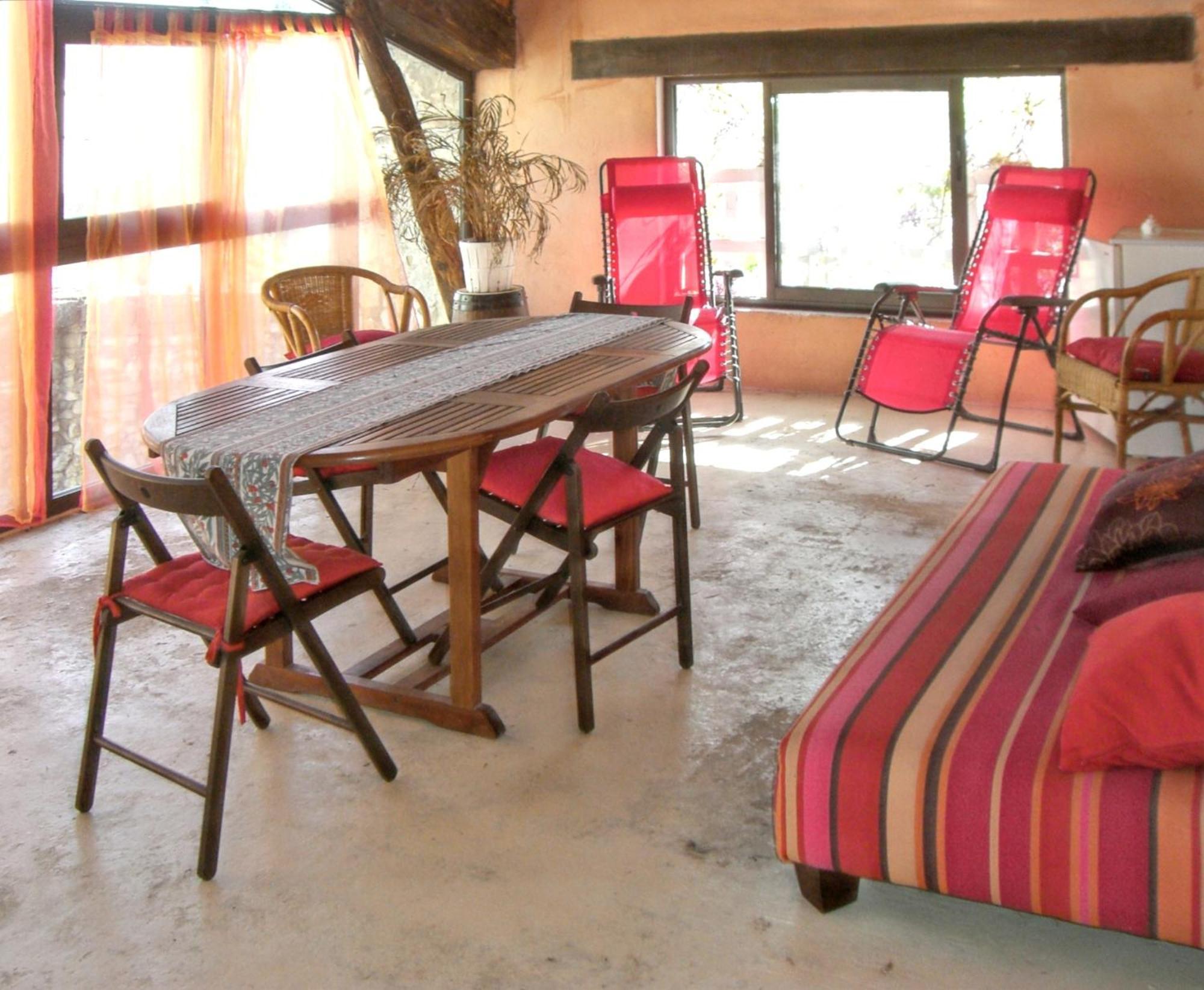 Maison Charmante Avec Terrasse Et Jardin A Noves Exterior foto